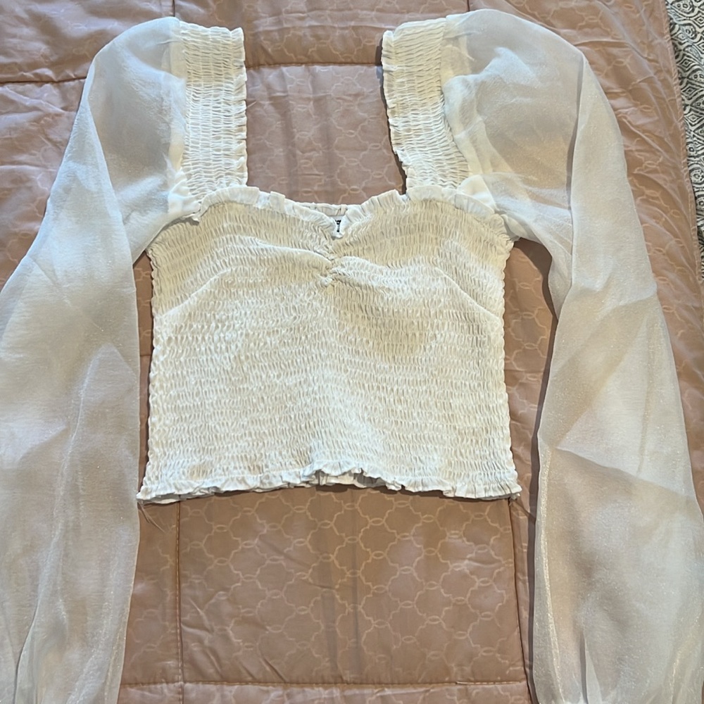 White Crop Top W sheer arms